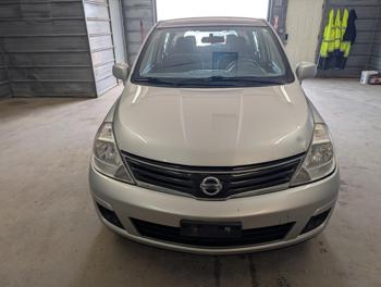 2011 nissan versa 1.8-sl-hatchback with 202864 miles for sale near elk-river, minnesota 713d235a7517482b81756b5d9078679a.jpg