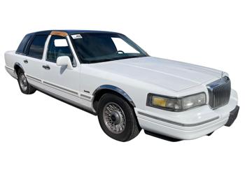 1997 lincoln town-car executive with 293168 miles for sale near elk-river, minnesota 7146c40f175d44af892e062013197850.jpg