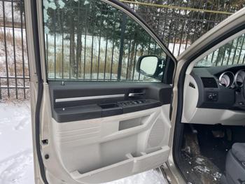 2008 dodge caravan-grand-caravan sxt with 195930 miles for sale near elk-river, minnesota 71b377acadfd4f739135cdbe4370cb5f.jpg