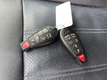 2016 chrysler town-&-country touring-l with 141316 miles for sale near elk-river, minnesota 71daf574fbd74f86864b5c940b2aa330.jpeg