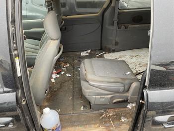 2005 chrysler town-and-country touring with 266893 miles for sale near elk-river, minnesota 7209a78b83d74ecbb065da6281cc6555.jpg