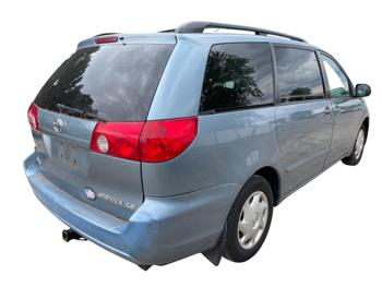 2006 toyota sienna le-7-passenger with 256681 miles for sale near elk-river, minnesota 72112120c5014f90b664aad8089e08f8.jpg
