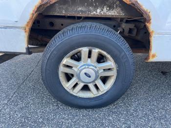 2005 ford f-150 xlt with 274535 miles for sale near fridley, minnesota 73155639f8c64e58a8fa2ffbc2f5e922.jpeg