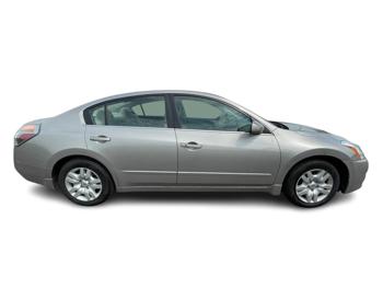 2012 nissan altima 2.5-s with 123015 miles for sale near elk-river, minnesota 73181e0668d04611a60a75d5503d4b59.jpg