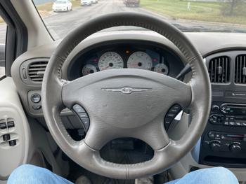 2006 chrysler town-&-country touring with 161394 miles for sale near elk-river, minnesota 7331b85f34b7480eba69afd5d8acb218.jpeg