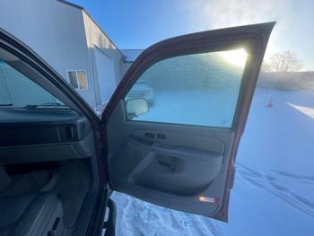 2006 chevrolet suburban 1500-4wd with 211968 miles for sale near elk-river, minnesota 7374053c794c402a91995dc18c063629.jpeg