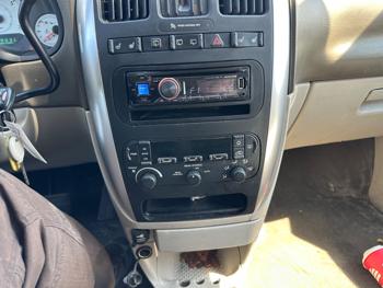 2005 chrysler town-&-country touring with 175445 miles for sale near elk-river, minnesota 73d37d8b6d0942118d2c0297225f4fb8.jpeg