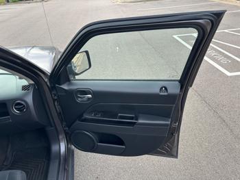 2016 jeep patriot sport-4wd with 125234 miles for sale near burnsville, minnesota 73dd664d358949749a57f194e5545285.jpeg