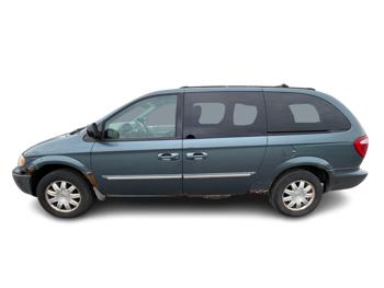 2006 chrysler town-&-country touring with 161394 miles for sale near elk-river, minnesota 742b8a08bcf44910a9137c5e1904e725.jpg