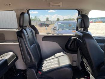 2014 chrysler town-&-country touring with 161623 miles for sale near elk-river, minnesota 74f8ba25ccb64518a04a787c3417e2fd.jpeg