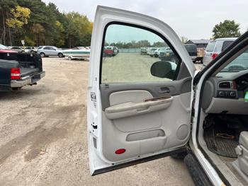 2009 chevrolet suburban lt1-1500-4wd with 242331 miles for sale near elk-river, minnesota 753211df70d14c10bdaf9935cde28ace.jpg