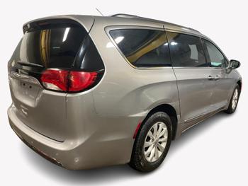 2017 chrysler pacifica touring-l with 146565 miles for sale near elk-river, minnesota 756756ea845d45beb102e9c857125247.jpg
