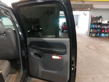 2003 chevrolet suburban 1500-4wd with 287351 miles for sale near elk-river, minnesota 759aafd7db1b4a28aa9eb919a7ff317a.jpg