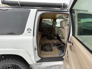 2004 chevrolet suburban 2500-4wd with 245420 miles for sale near elk-river, minnesota 75a3710a5d874b73a458daf30bcaeb3c.jpeg