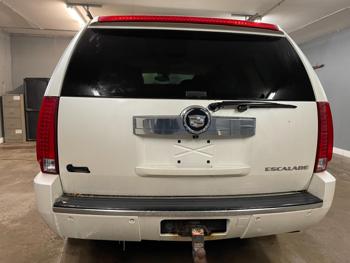 2008 cadillac escalade luxury with 166130 miles for sale near elk-river, minnesota 76784a97ea5044fdba82e35fff374e69.jpg