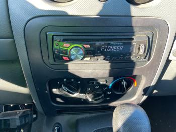 2005 jeep liberty sport-4wd with 223774 miles for sale near elk-river, minnesota 76c29b4a0cee429685d17fd2c431dbf0.jpeg