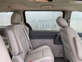2008 chrysler town-&-country touring with 204610 miles for sale near elk-river, minnesota 77be888009f74e22a8f51418b5de4fbb.jpeg