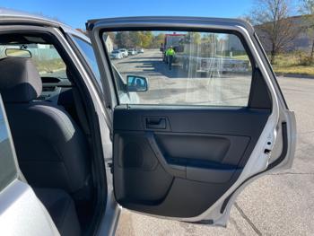 2010 ford focus se-sedan with 147922 miles for sale near elk-river, minnesota 77ef283f3382428e9f2ca0b4598eda0c.jpeg