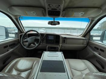 2004 chevrolet suburban 2500-4wd with 245420 miles for sale near elk-river, minnesota 78986ce3e71147a3b022190ce75e9709.jpeg