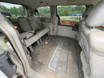 2008 chrysler town-&-country limited with 223234 miles for sale near savage, minnesota 78be6dd93380459389f653c19dfc3fd5.jpeg
