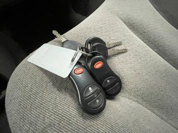 2003 chrysler voyager lx with 147148 miles for sale near elk-river, minnesota 7913e2f6a41c48e393e1d30d027fca42.jpeg