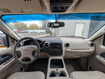 2003 ford expedition eddie-bauer-4wd with 185881 miles for sale near elk-river, minnesota 793a2942a8e946f0aed2a32e0ac998b2.jpg