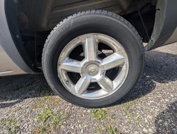 2001 chevrolet silverado-1500 ext.-cab-short-bed-4wd with 212525 miles for sale near elk-river, minnesota 7a873b82932a48b0879c34e4190913b9.jpg