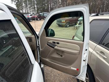 2002 gmc yukon-denali base with 253361 miles for sale near elk-river, minnesota 7ab597eea61342dab74a47550c2a313c.jpeg