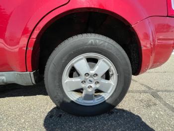 2009 ford escape xlt-4wd-v6 with 118028 miles for sale near fridley, minnesota 7c2e8ffd489844fd88830c1e1d232571.jpeg