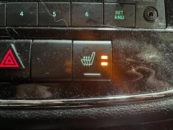 2013 chrysler 200 lx with 145613 miles for sale near elk-river, minnesota 7c702a28b93b41fc9f4d7ec795657c8c.jpg