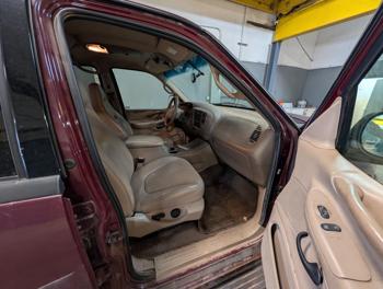 2001 ford expedition xlt-4wd with 169685 miles for sale near elk-river, minnesota 7ccd4665b32b40eb80db789a5e128b65.jpg