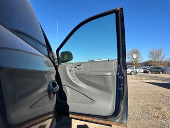 2006 chrysler town-&-country base with 141271 miles for sale near elk-river, minnesota 7e72c078bfd34c6d9224423f8a585479.jpeg