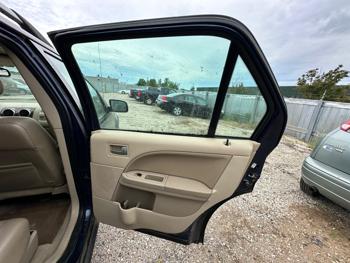2005 ford freestyle limited-awd with 233628 miles for sale near elk-river, minnesota 7ee5c96155154b2983cff1eb0dd34163.jpeg