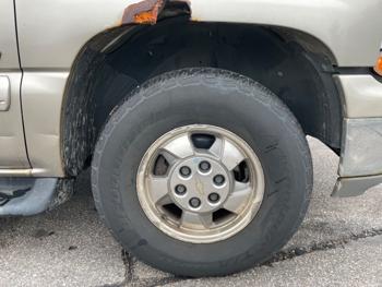 2000 chevrolet suburban k1500-4wd with 214094 miles for sale near elk-river, minnesota 7f77d4387e81417d9fe181d63007f23d.jpeg