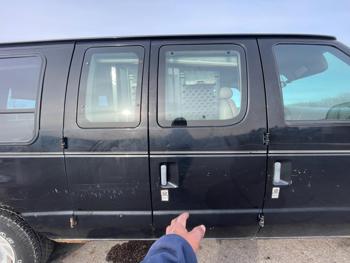 1999 ford e-150 with 89626 miles for sale near elk-river, minnesota 7f9148489e0846c1b7f99749eb51ba2c.jpg