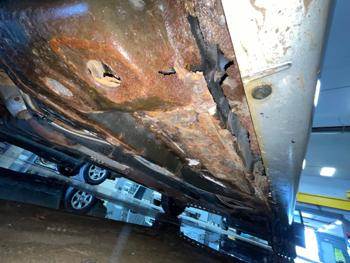 2006 saturn ion sedan-2 with 222802 miles for sale near elk-river, minnesota 7f97b8638ee444dc929d7bf71c5719b9.jpeg