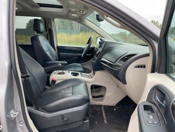 2016 chrysler town-&-country touring-l with 141316 miles for sale near elk-river, minnesota 7fc78cb988e04a28bfe8426453b2bab8.jpeg
