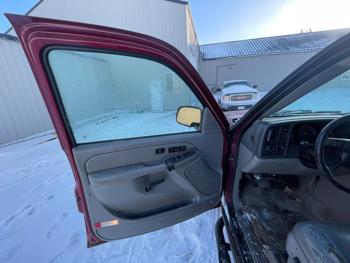 2006 chevrolet suburban 1500-4wd with 211968 miles for sale near elk-river, minnesota 80ed8f2ea8874873a5972d9355d7c380.jpeg