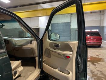 2001 ford f-150 xlt with 158894 miles for sale near elk-river, minnesota 8129893cad0740e4b770a3f5915697df.jpg