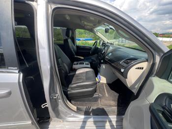 2013 chrysler town-&-country touring with 186361 miles for sale near savage, minnesota 8136320b620b4792b21430b17d41d043.jpeg