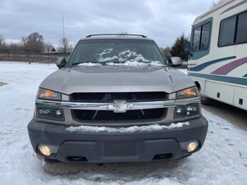 2003 chevrolet avalanche 1500 with 174308 miles for sale near elk-river, minnesota 823486d6e69a47bdbd225b9abddad18e.jpg