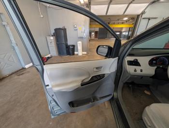 2011 toyota sienna le-8-pass-v6 with 180000 miles for sale near elk-river, minnesota 8240520dbbc441cfb49be04a5d3d992b.jpg