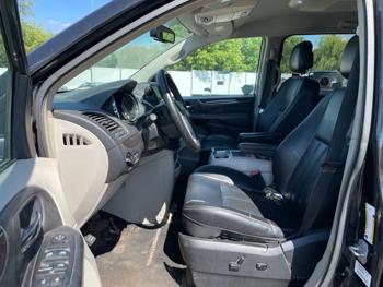 2014 chrysler town-&-country touring with 161623 miles for sale near elk-river, minnesota 8254b831bad94c0d96b32d5dffaf98cf.jpeg