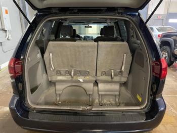 2004 Toyota Sienna