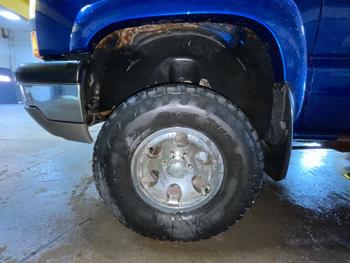 2003 chevrolet silverado-1500 ext.-cab-short-bed-4wd with 108914 miles for sale near elk-river, minnesota 833513e12add436abb13dbea3285121d.jpeg