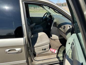 2005 chrysler town-&-country touring with 175445 miles for sale near elk-river, minnesota 83f207c082634d4793e20c8711e8366a.jpeg