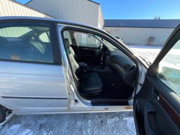 2001 bmw 3-series 325i with 225288 miles for sale near elk-river, minnesota 83f340b5933c43de83ed8dcafe7500ea.jpeg