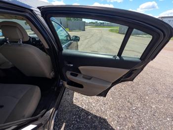 2011 chrysler 200 with 160270 miles for sale near elk-river, minnesota 84770fb788bd40708d9a91fda181b1db.jpg