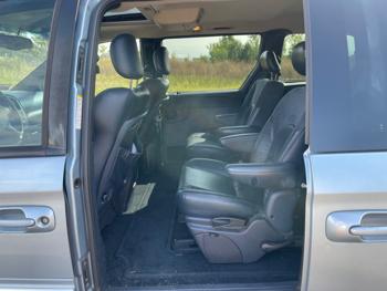 2003 chrysler town-&-country limited-fwd with 157243 miles for sale near elk-river, minnesota 84db6ed0bd8d4e45b6d5c93d7ff6045b.jpeg