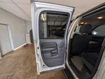 2004 dodge ram-1500 laramie-quad-cab-4wd with 122328 miles for sale near elk-river, minnesota 85251f80f2114a479458a92c5792fac8.jpg
